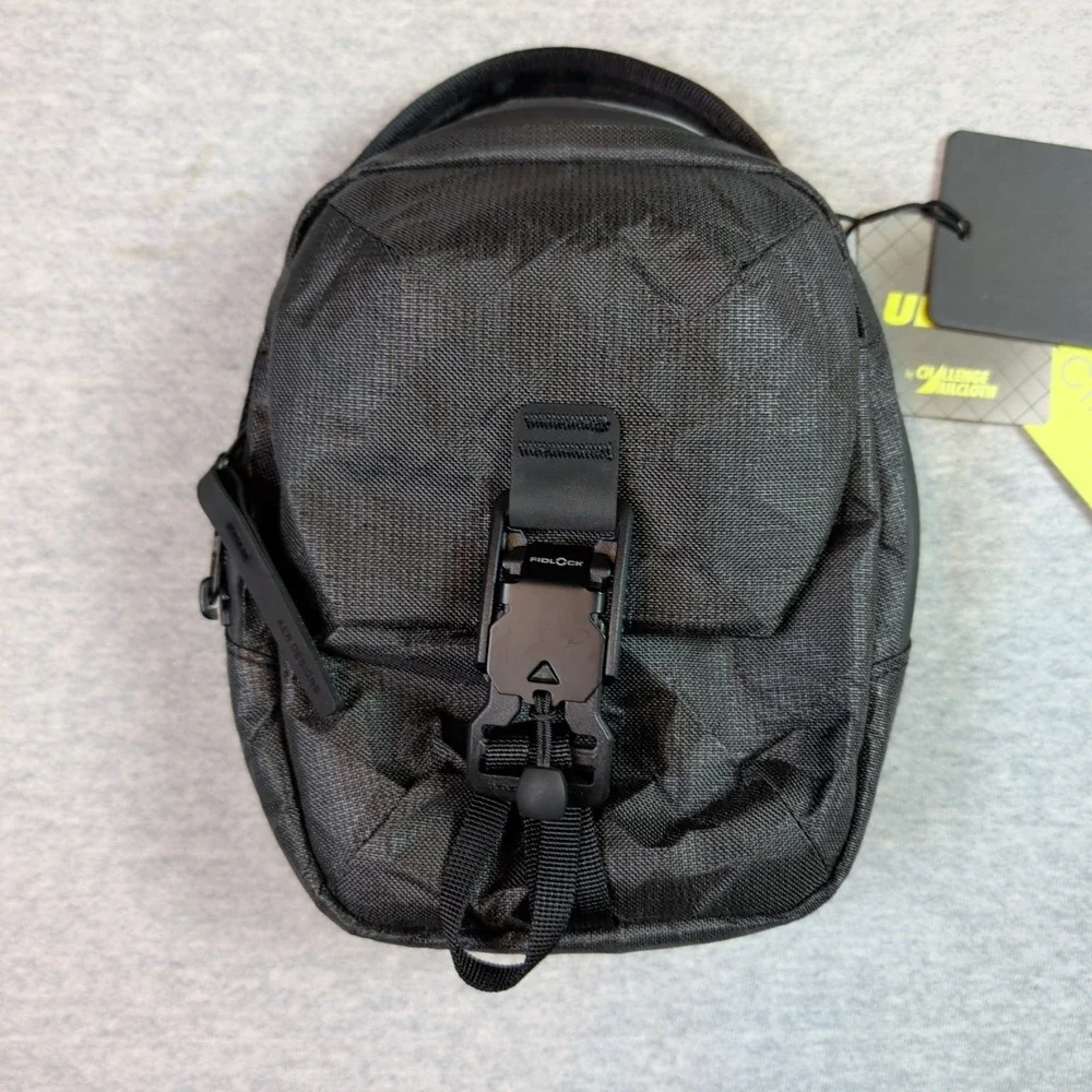 Aer Street Sling Ultra 2.4L Crossbody Bag Black Ultra400X Fidlock NWT AER91063